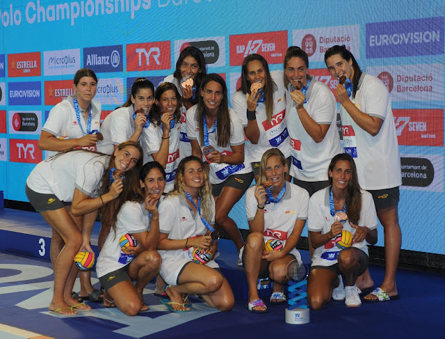 QUE GRANDE ES EL WATERPOLO !!!! — cartel